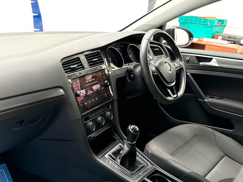 Used Volkswagen Golf 2017 for sale - 78003466: Photo 4