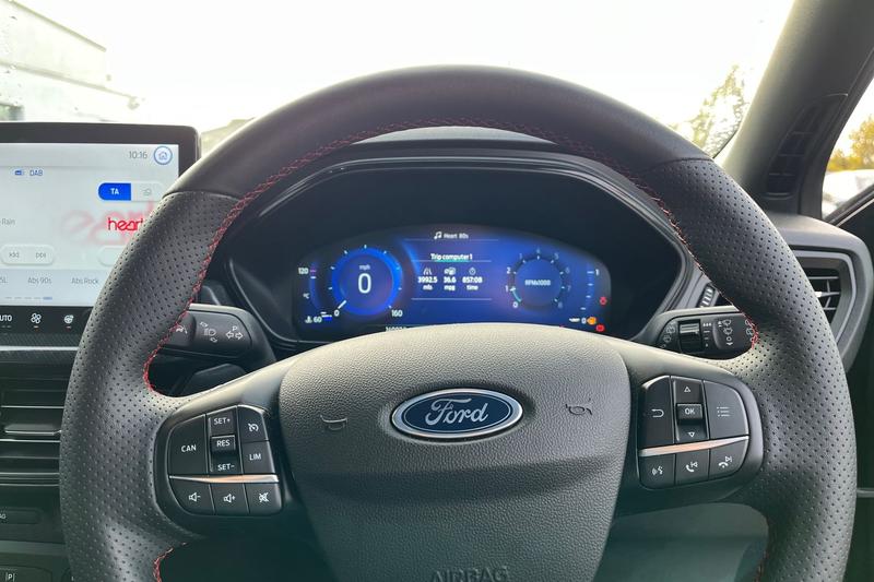 Used Ford Focus 2023 for sale - 76452912: Photo 12