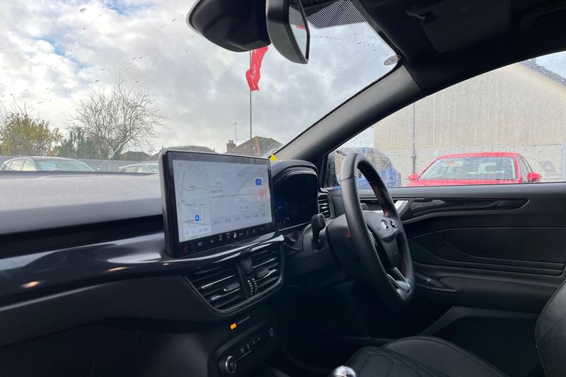 Used Ford Focus 2023 for sale - 76452912: Photo 18