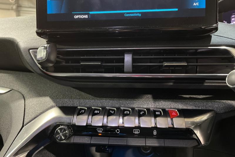 Used Peugeot 3008 2021 for sale - 77006065: Photo 38