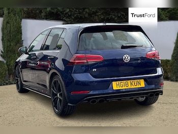 Used Volkswagen Golf 2018 for sale - 75945182: Photo