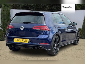 Used Volkswagen Golf 2018 for sale - 75945182: Photo
