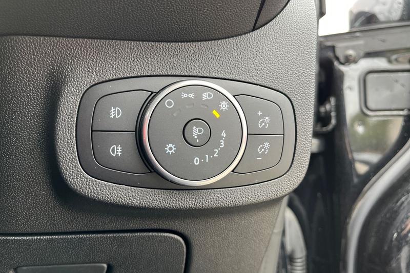 Used Ford Fiesta 2019 for sale - 76056160: Photo 25