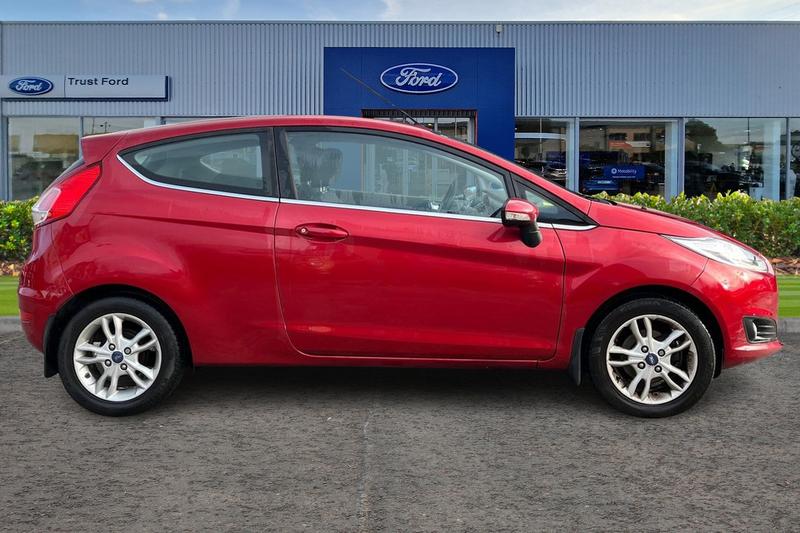Used Ford Fiesta 2016 for sale - 76895432: Photo 3