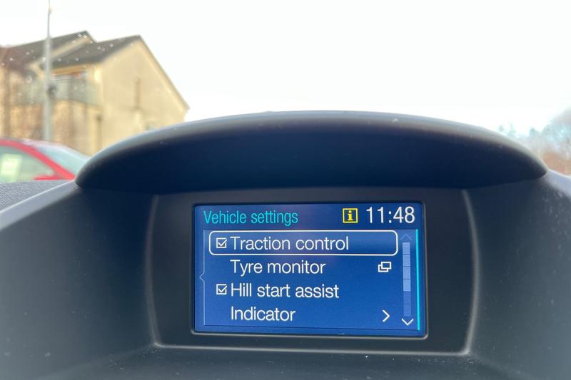 Used Ford Fiesta 2016 for sale - 76895432: Photo 32