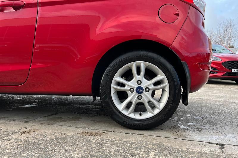 Used Ford Fiesta 2016 for sale - 76895432: Photo 8