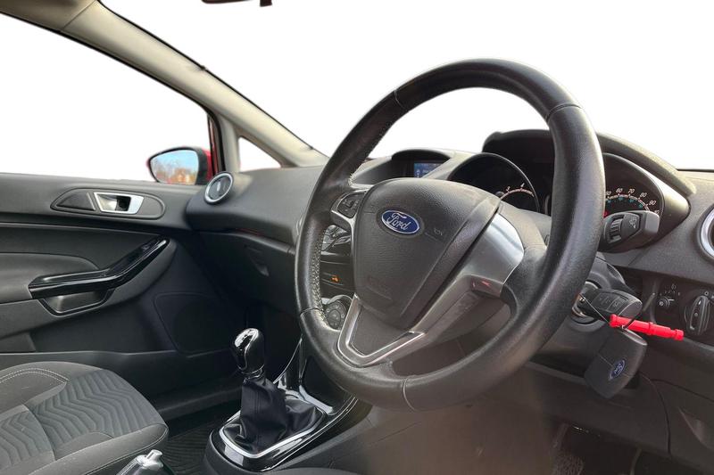 Used Ford Fiesta 2016 for sale - 76895432: Photo 9