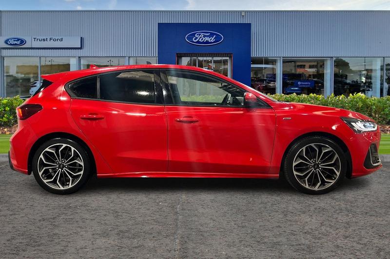 Used Ford Focus 2022 for sale - 76385011: Photo 3