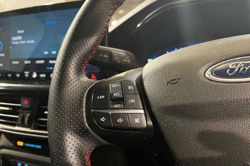 Used Ford Focus 2022 for sale - 76385011: Photo 30