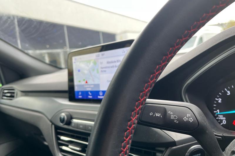 Used Ford Focus 2022 for sale - 76631398: Photo 14