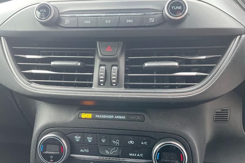 Used Ford Focus 2022 for sale - 76631398: Photo 36