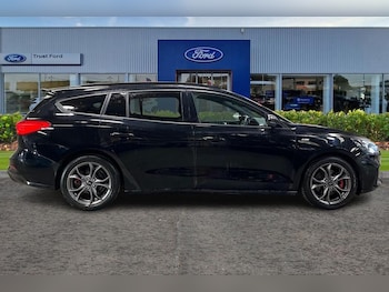 Used Ford Focus 2021 for sale - 79008396: Photo