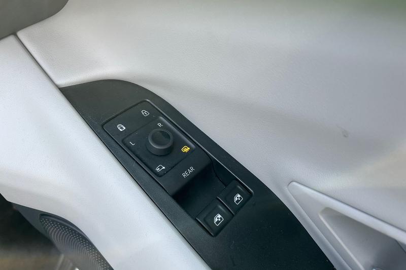 Used Ford Explorer 2025 for sale - 77718619: Photo 16