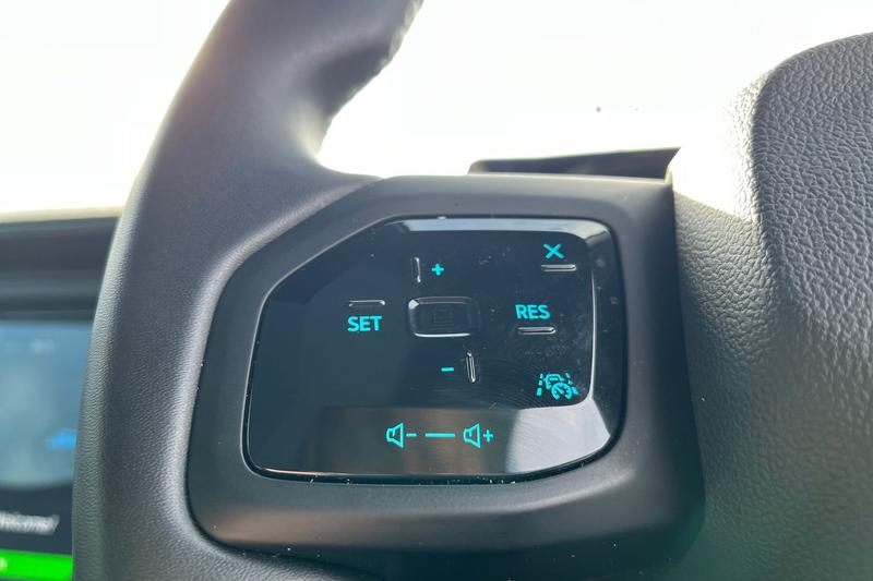 Used Ford Explorer 2025 for sale - 77718619: Photo 29