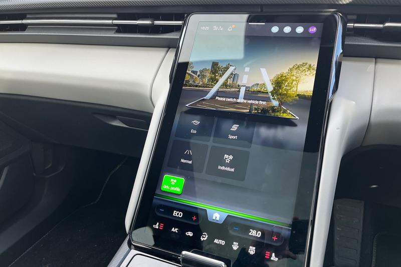 Used Ford Explorer 2025 for sale - 77718619: Photo 34