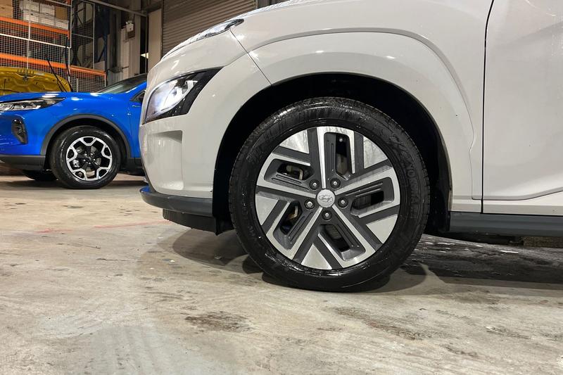 Used Hyundai KONA 2022 for sale - 76918319: Photo 8