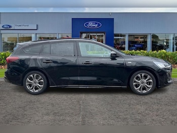 Used Ford Focus 2022 for sale - 75717942: Photo