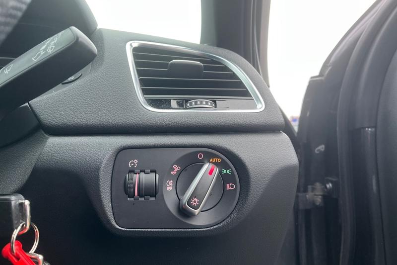 Used Audi Q3 2016 for sale - 77427210: Photo 25