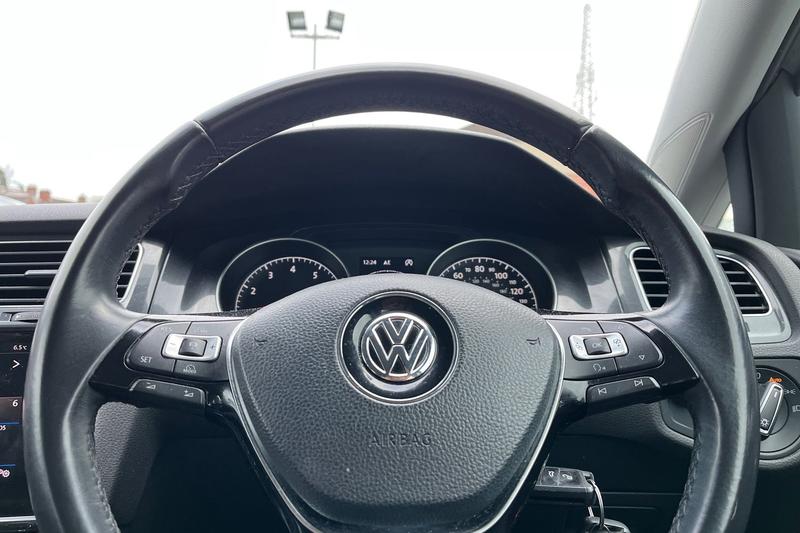 Used Volkswagen Golf 2017 for sale - 77274915: Photo 12