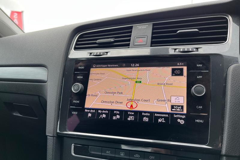 Used Volkswagen Golf 2017 for sale - 77274915: Photo 32