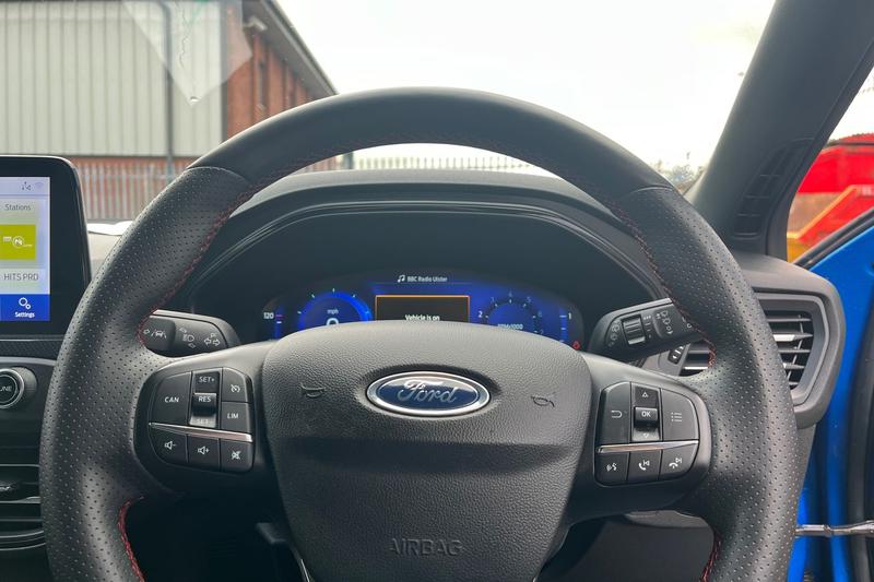 Used Ford Focus 2021 for sale - 76385012: Photo 12