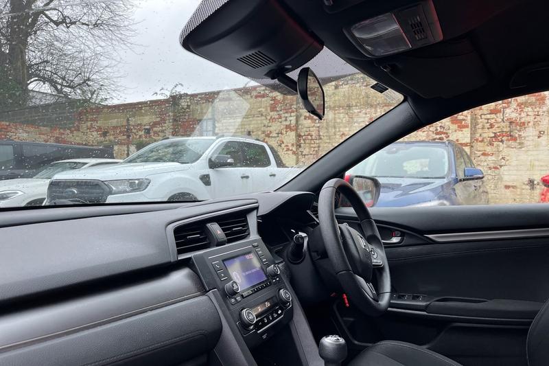 Used Honda Civic 2017 for sale - 77529093: Photo 18