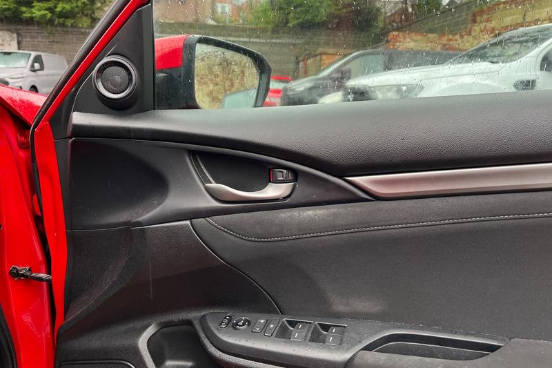 Used Honda Civic 2017 for sale - 77529093: Photo 25