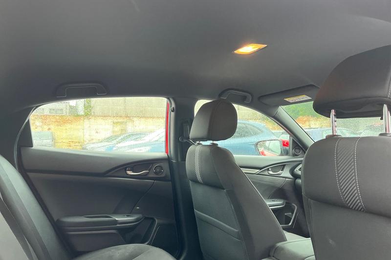 Used Honda Civic 2017 for sale - 77529093: Photo 35