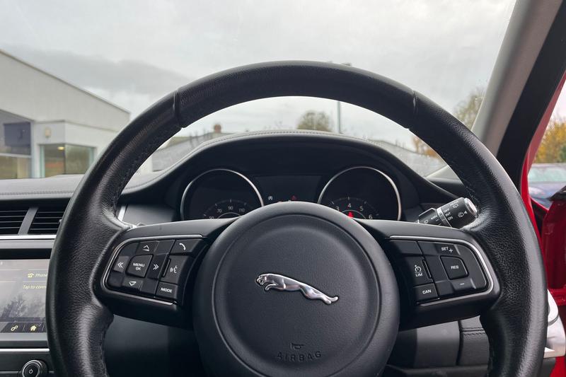 Used Jaguar E-Pace 2018 for sale - 76474415: Photo 12