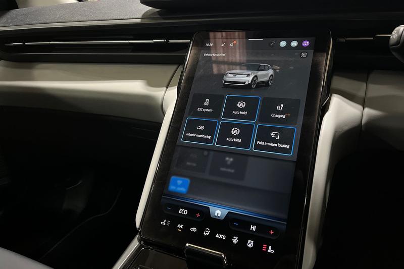 Used Ford Explorer 2025 for sale - 77381622: Photo 33