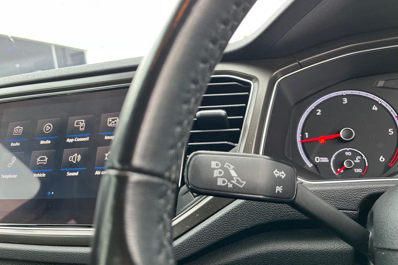 Used Volkswagen T-Roc 2019 for sale - 76835597: Photo 14