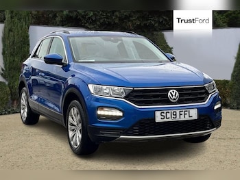 Used Volkswagen T-Roc 2019 for sale - 76835597: Photo