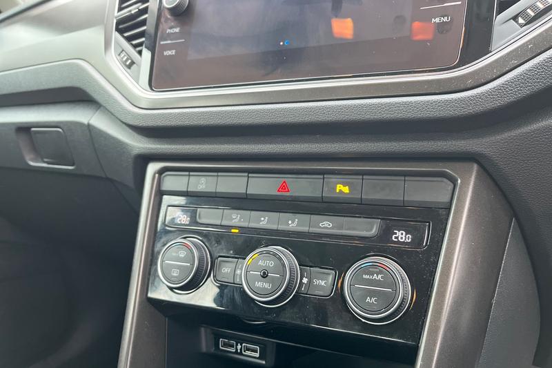 Used Volkswagen T-Roc 2019 for sale - 76835597: Photo 37