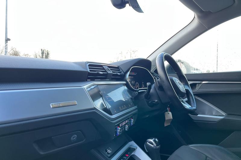 Used Audi Q3 2019 for sale - 77225820: Photo 18