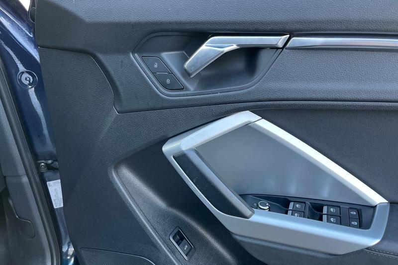 Used Audi Q3 2019 for sale - 77225820: Photo 25