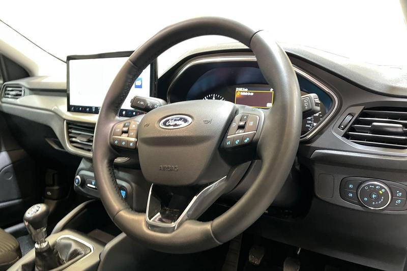 Used Ford Focus 2023 for sale - 78067551: Photo 9