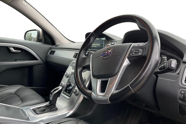 Used Volvo V70 2015 for sale - 76277363: Photo 9