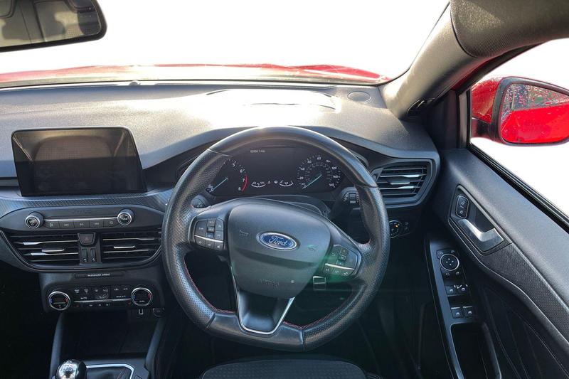 Used Ford Focus 2019 for sale - 76984874: Photo 11