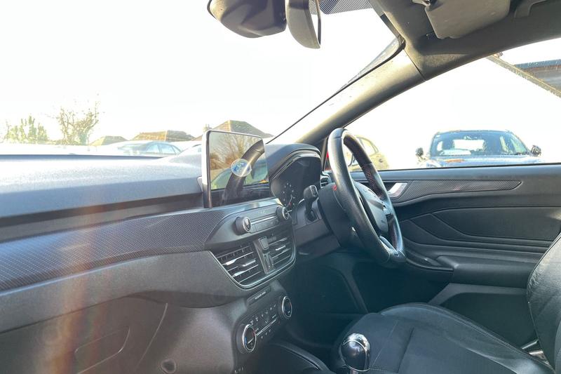 Used Ford Focus 2019 for sale - 76984874: Photo 18