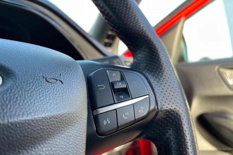 Used Ford Focus 2019 for sale - 76984874: Photo 28