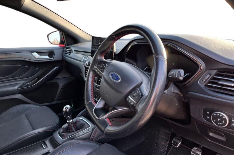 Used Ford Focus 2019 for sale - 76984874: Photo 9
