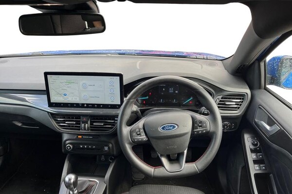 Used Ford Focus 2023 for sale - 74917662: Photo 11