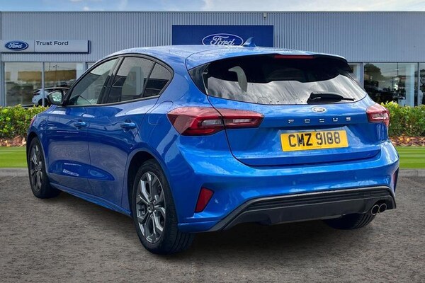 Used Ford Focus 2023 for sale - 74917662: Photo 2