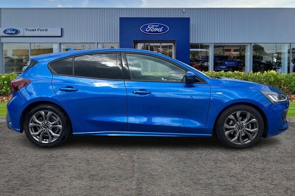 Used Ford Focus 2023 for sale - 74917662: Photo 3