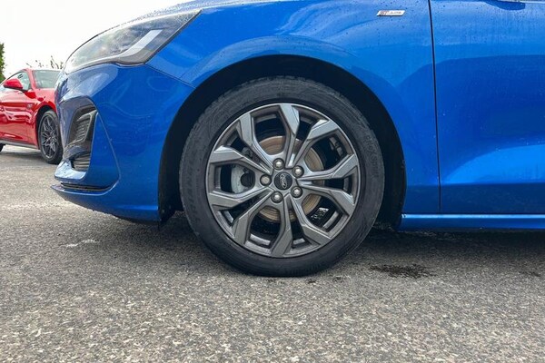 Used Ford Focus 2023 for sale - 74917662: Photo 8