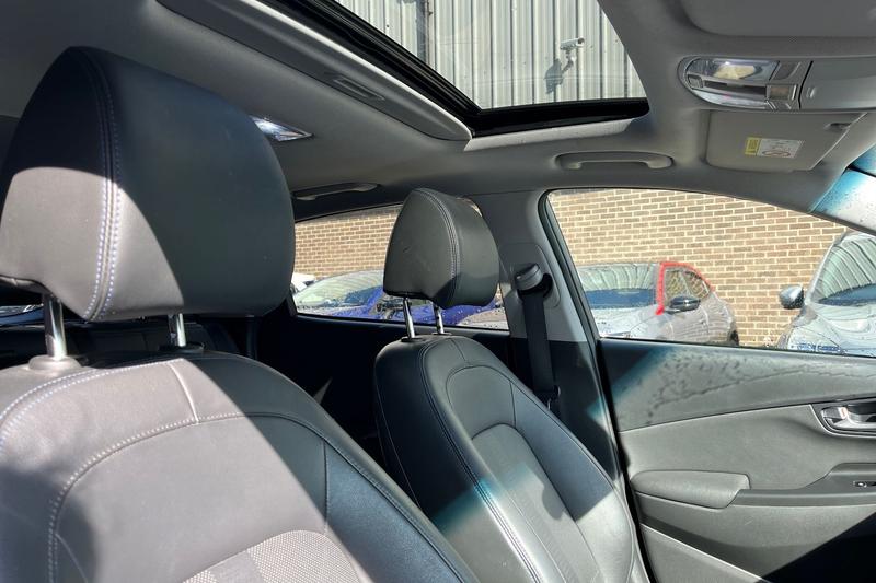 Used Hyundai KONA 2023 for sale - 77959213: Photo 17