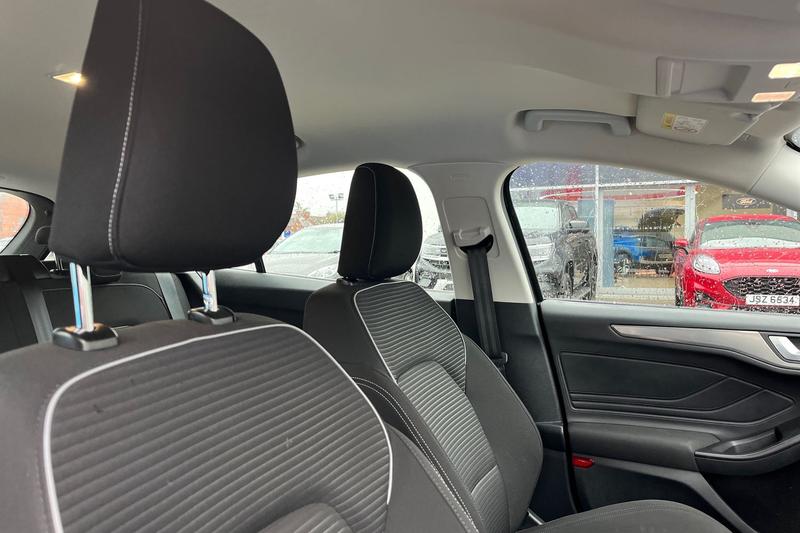 Used Ford Focus 2023 for sale - 76452918: Photo 17