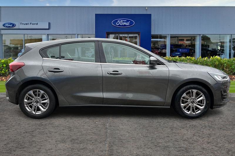 Used Ford Focus 2023 for sale - 76452918: Photo 3