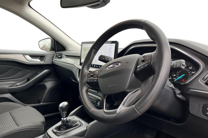 Used Ford Focus 2023 for sale - 76452918: Photo 9