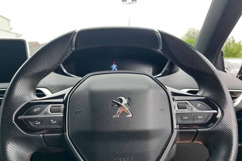 Used Peugeot 3008 2017 for sale - 76553864: Photo 12